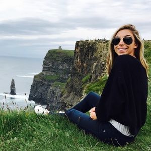 Meet your Posher, Emily